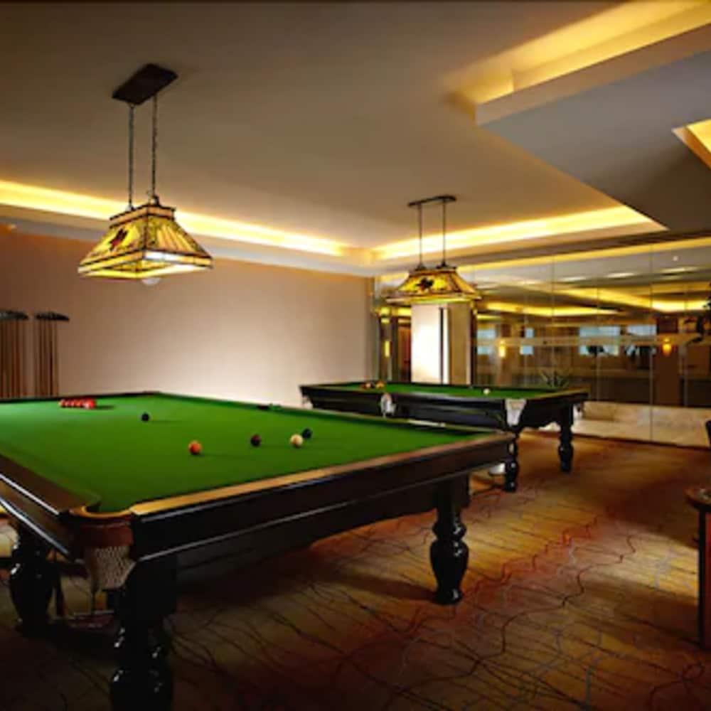 New Century Hotel Taizhou Тайжу Екстериор снимка