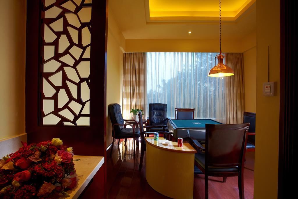 New Century Hotel Taizhou Тайжу Екстериор снимка