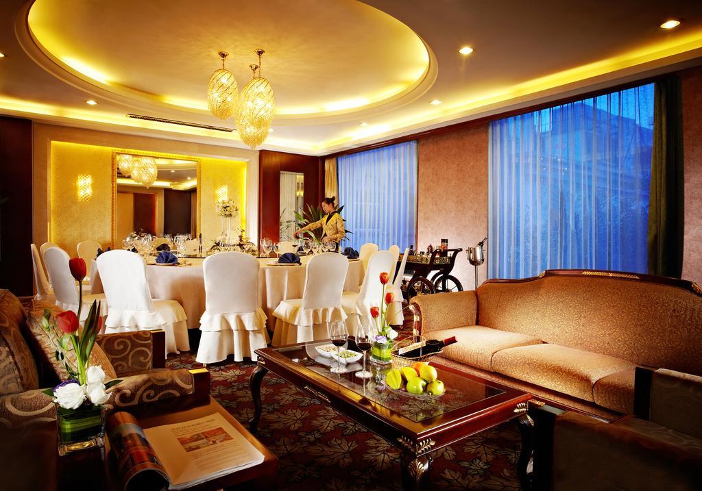 New Century Hotel Taizhou Тайжу Екстериор снимка