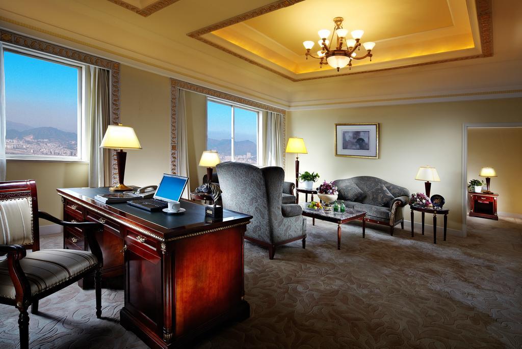 New Century Hotel Taizhou Тайжу Екстериор снимка