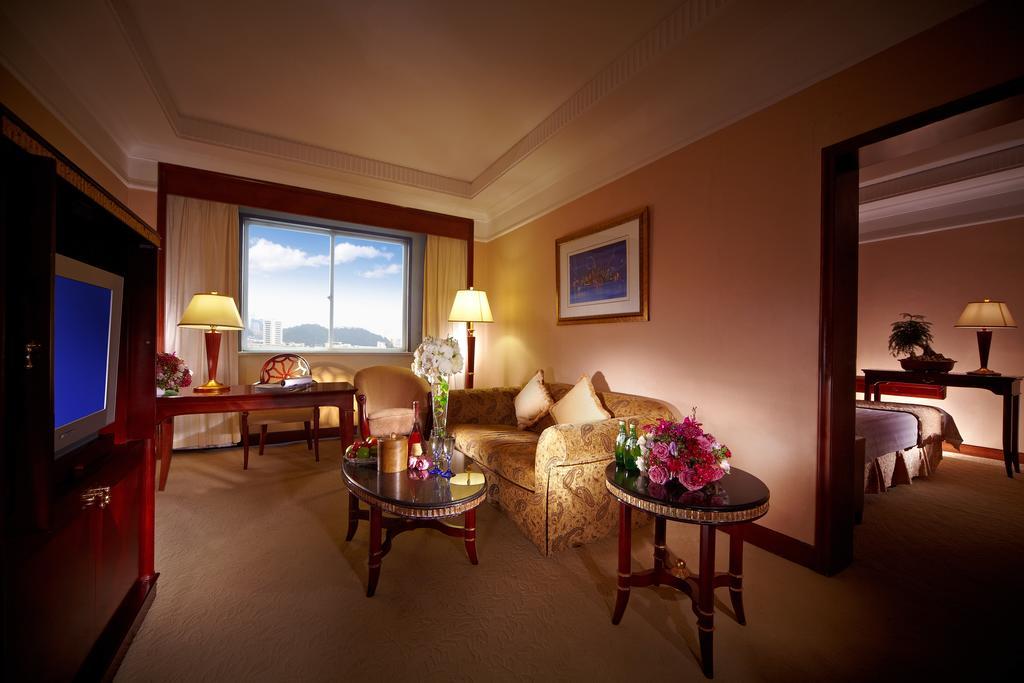 New Century Hotel Taizhou Тайжу Екстериор снимка
