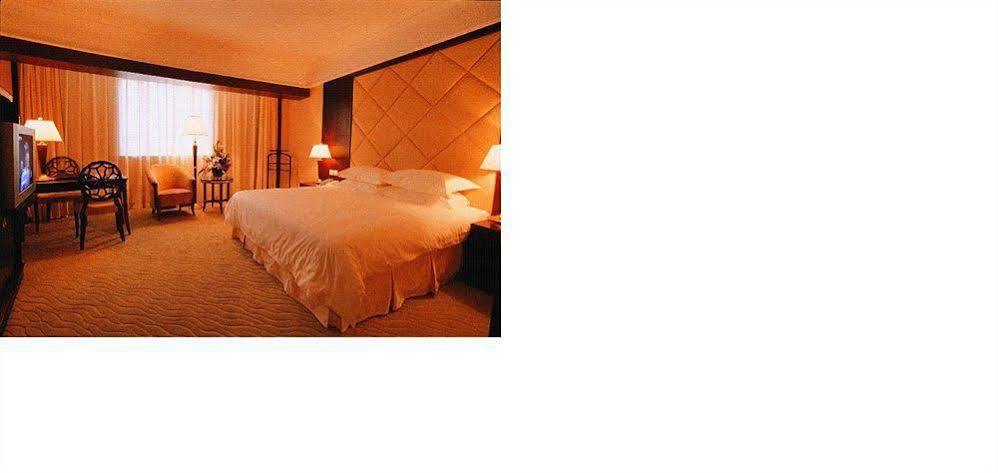 New Century Hotel Taizhou Тайжу Екстериор снимка